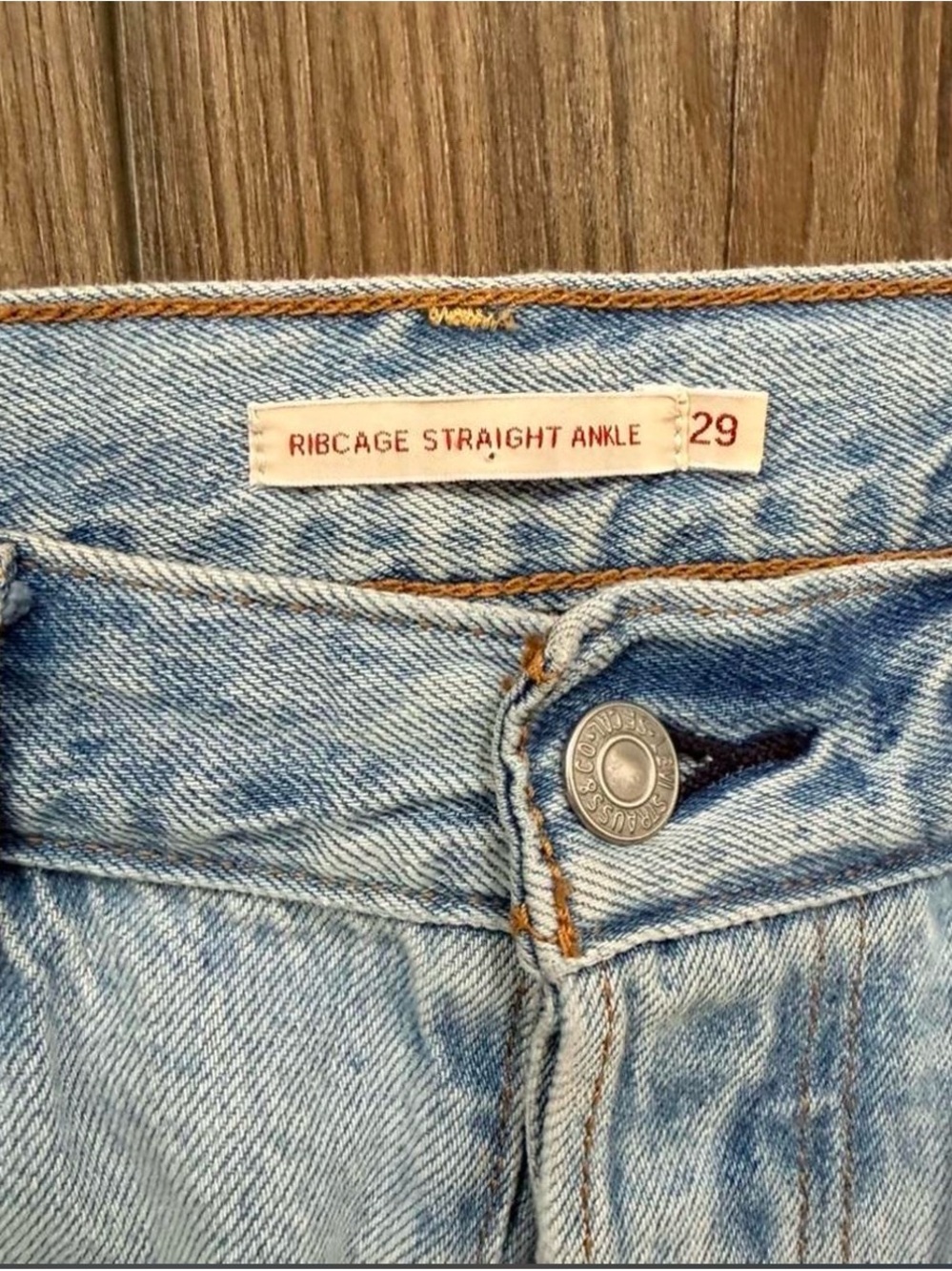 Levi's Ribcage Straight Ankle blue jeans Size 29